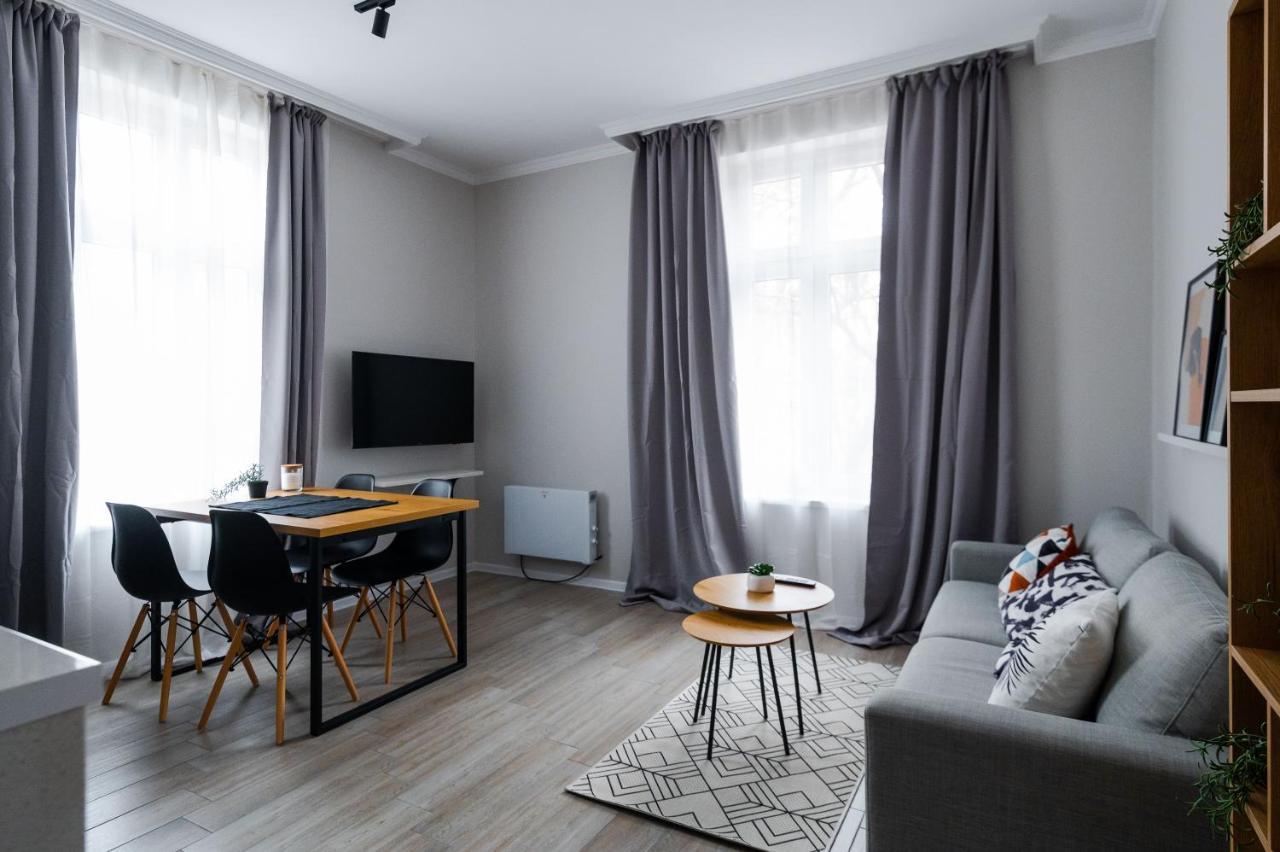 Boutique 2-Bedroom Apartment In Sofia Ngoại thất bức ảnh