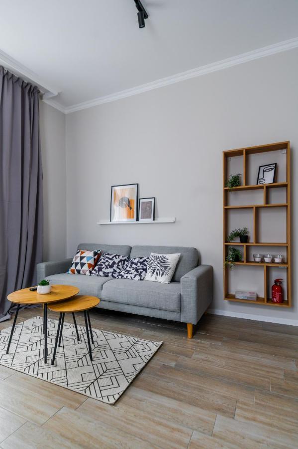 Boutique 2-Bedroom Apartment In Sofia Ngoại thất bức ảnh