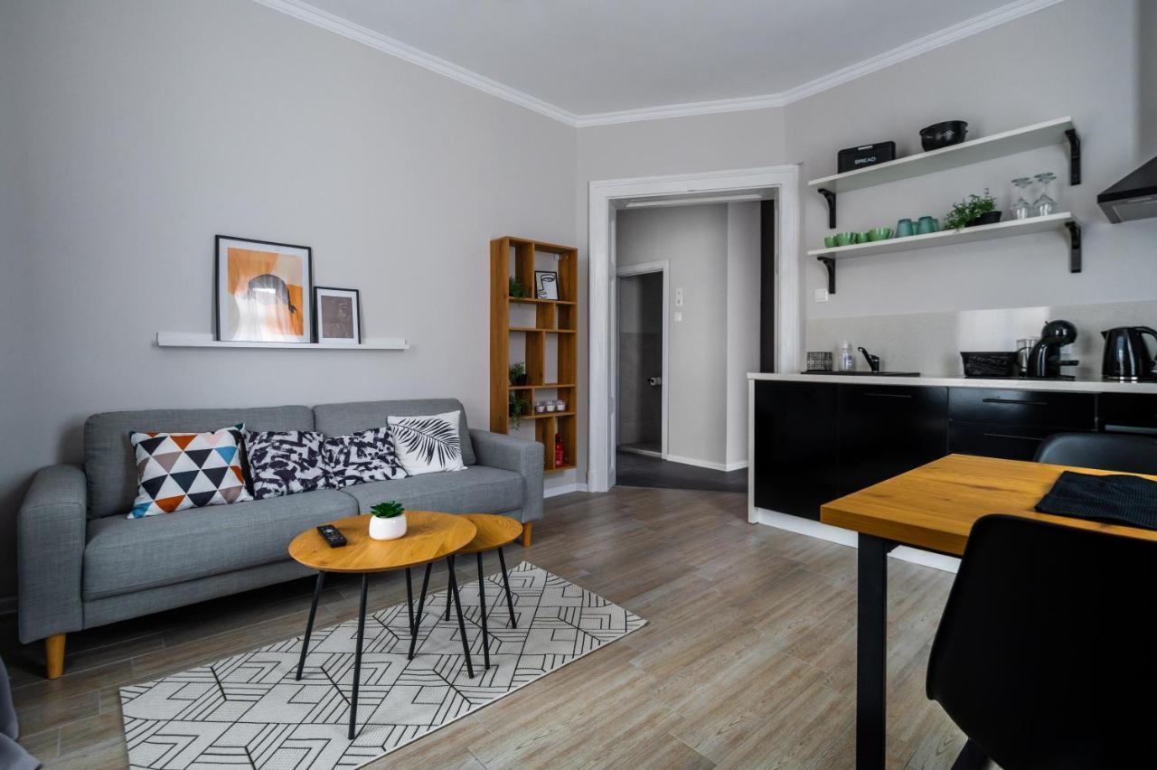 Boutique 2-Bedroom Apartment In Sofia Ngoại thất bức ảnh