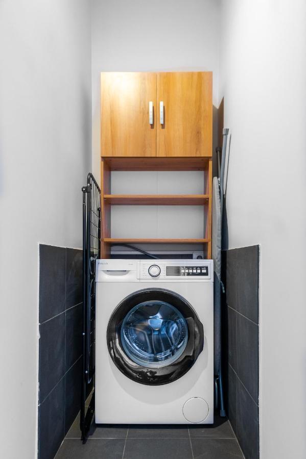 Boutique 2-Bedroom Apartment In Sofia Ngoại thất bức ảnh